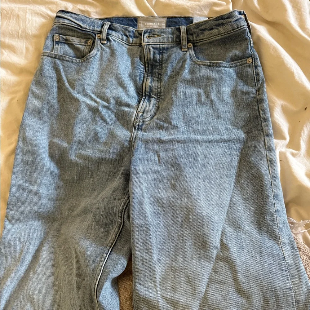 Everlane Cheeky Straight Jean - Picture 4 of 5